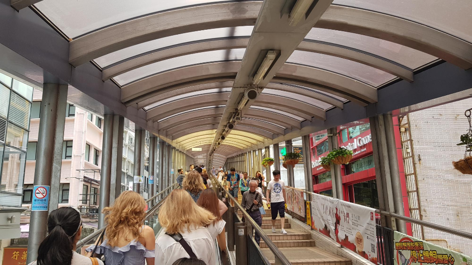 미드레벨 에스컬레이터