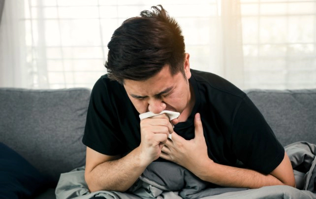 역류성 후두염 기침 증상 자연치료 방법 및 나쁜 음식 정리