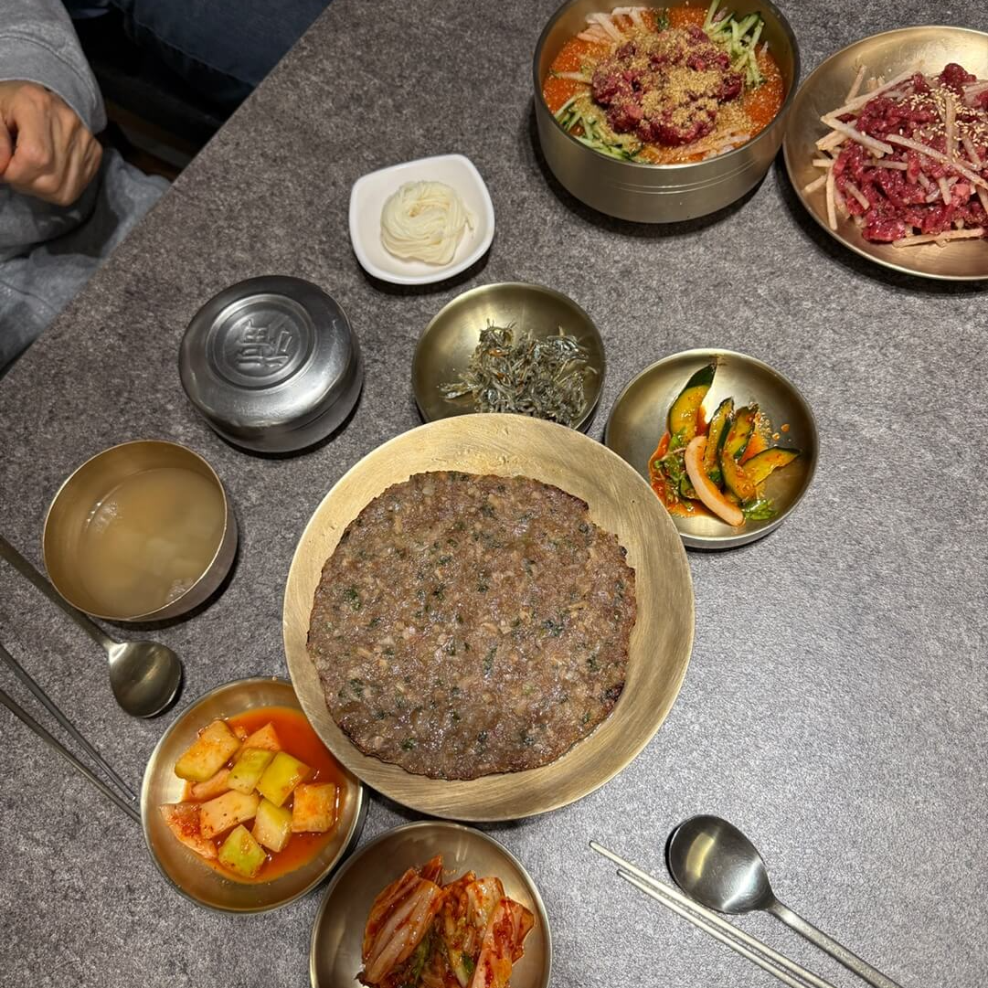 경주 함양집에서 아이랑 먹기 좋은 한우물회와 육회비빔밥 상차림
