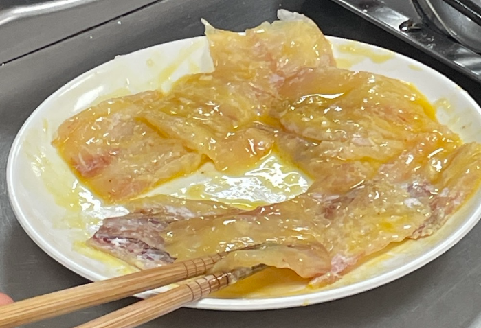한식조리기능사 실기시험 준비 - 생선전 - 달걀물 입히기