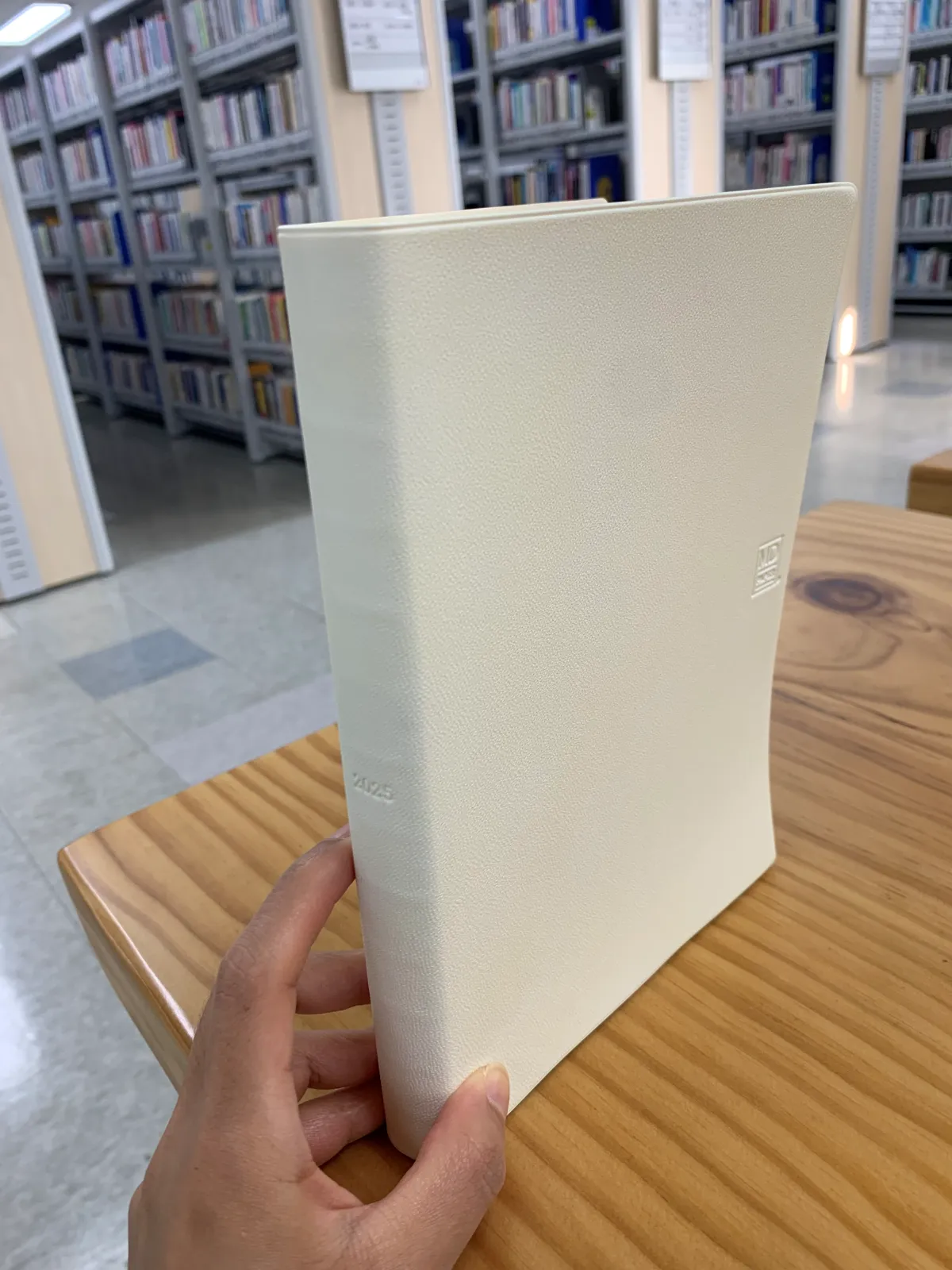 미도리다이어리-옆모습