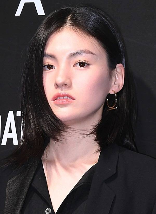 김용지