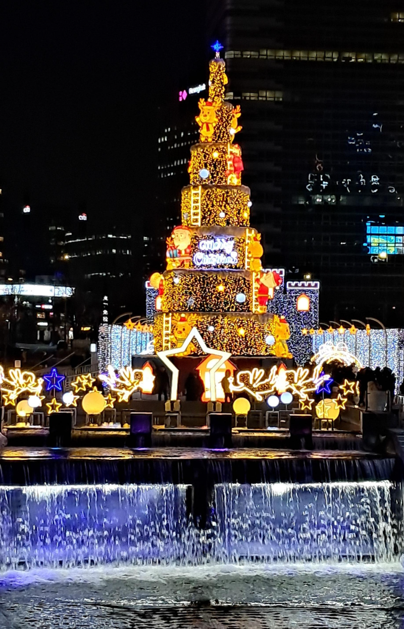 빛으로 물드는 청계천, 서울빛초롱축제