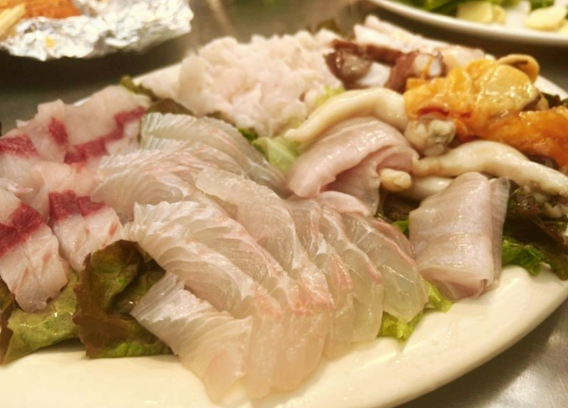 광장시장 모듬회 사진