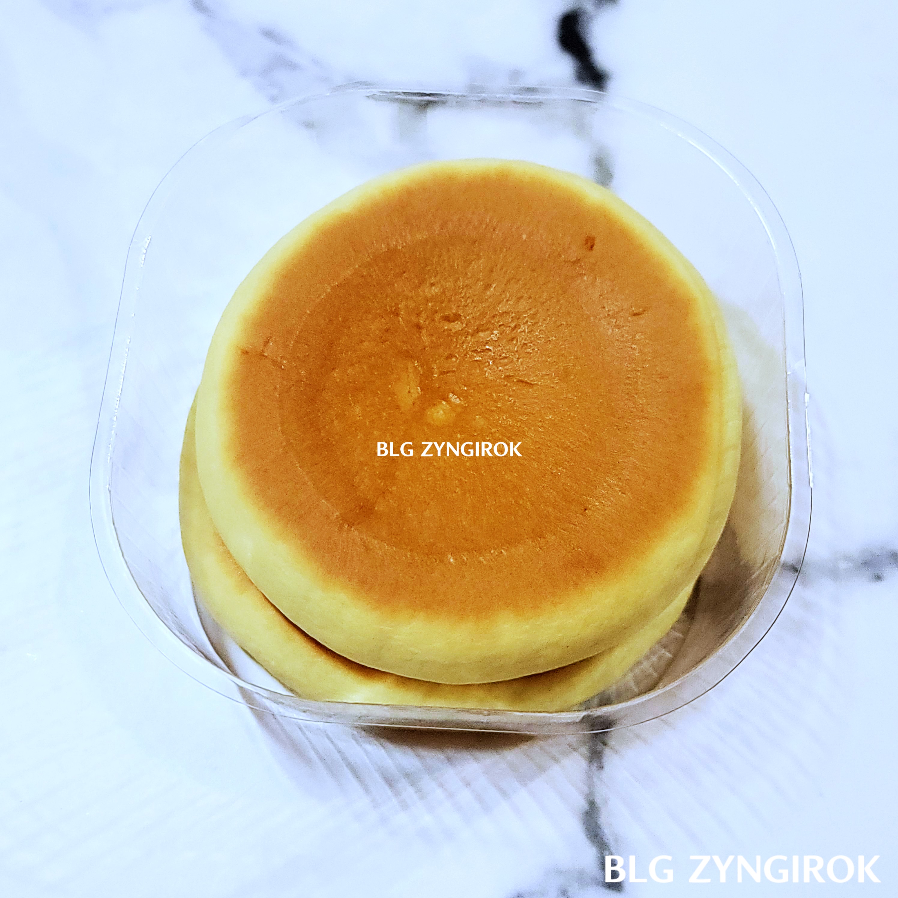 파닥몬의-마롱호떡이-놓여있다.