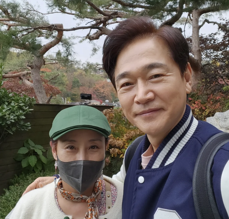 정보석 아내 기민정 씨와 빵집 우주제빵소에서 인스타그램 일상