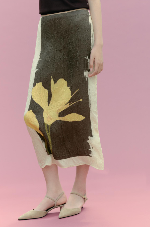 태양을 삼킨 여자 63회 윤아정 자라 스커트