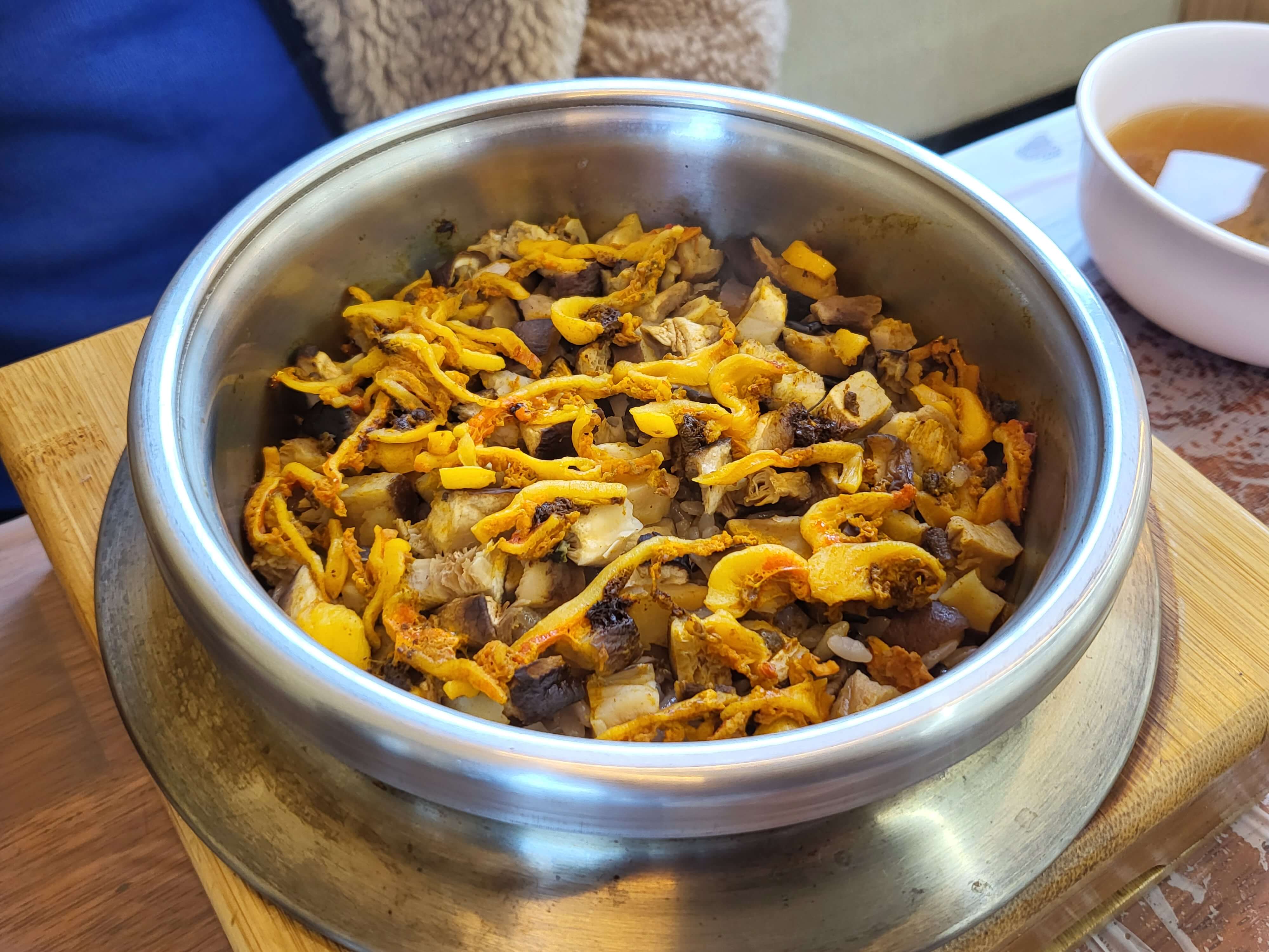 신진도 행복한 아침 멍게솥밥