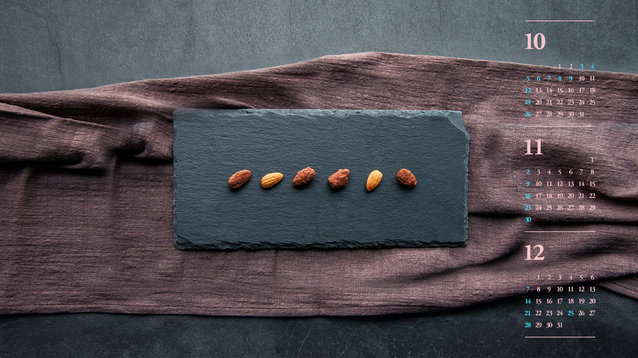 06 아몬드 플레이팅 B - 2025년11월 노트북배경화면