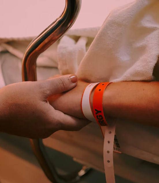 여성 유방암 전조 초기 증상 진단&amp;#44; 방사선 치료 수술&amp;#44; 생존율 완치