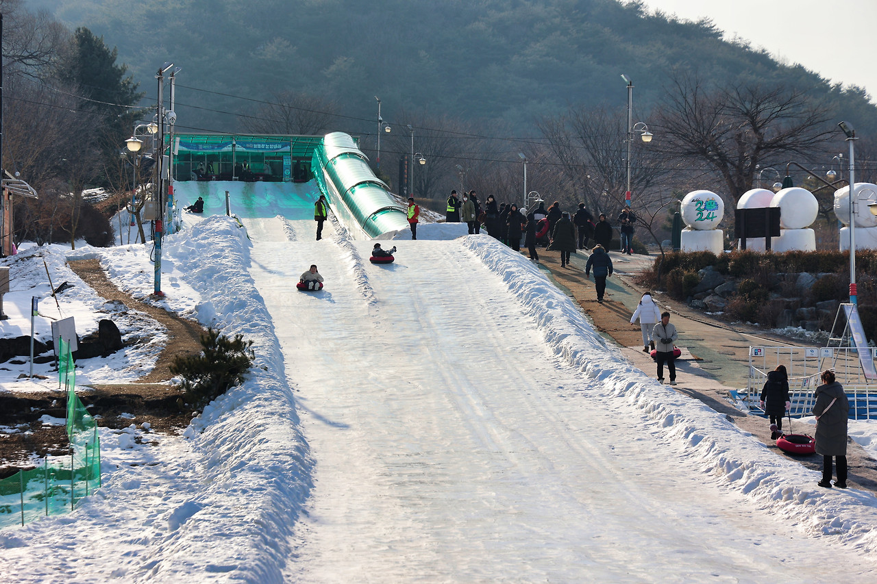 눈썰매장