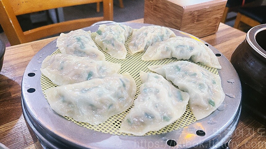 밀밭길-손만두