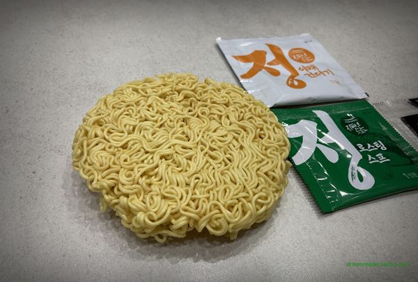 풀무원 정면 라면 2022년 12월 ~ 2023년 4월 면