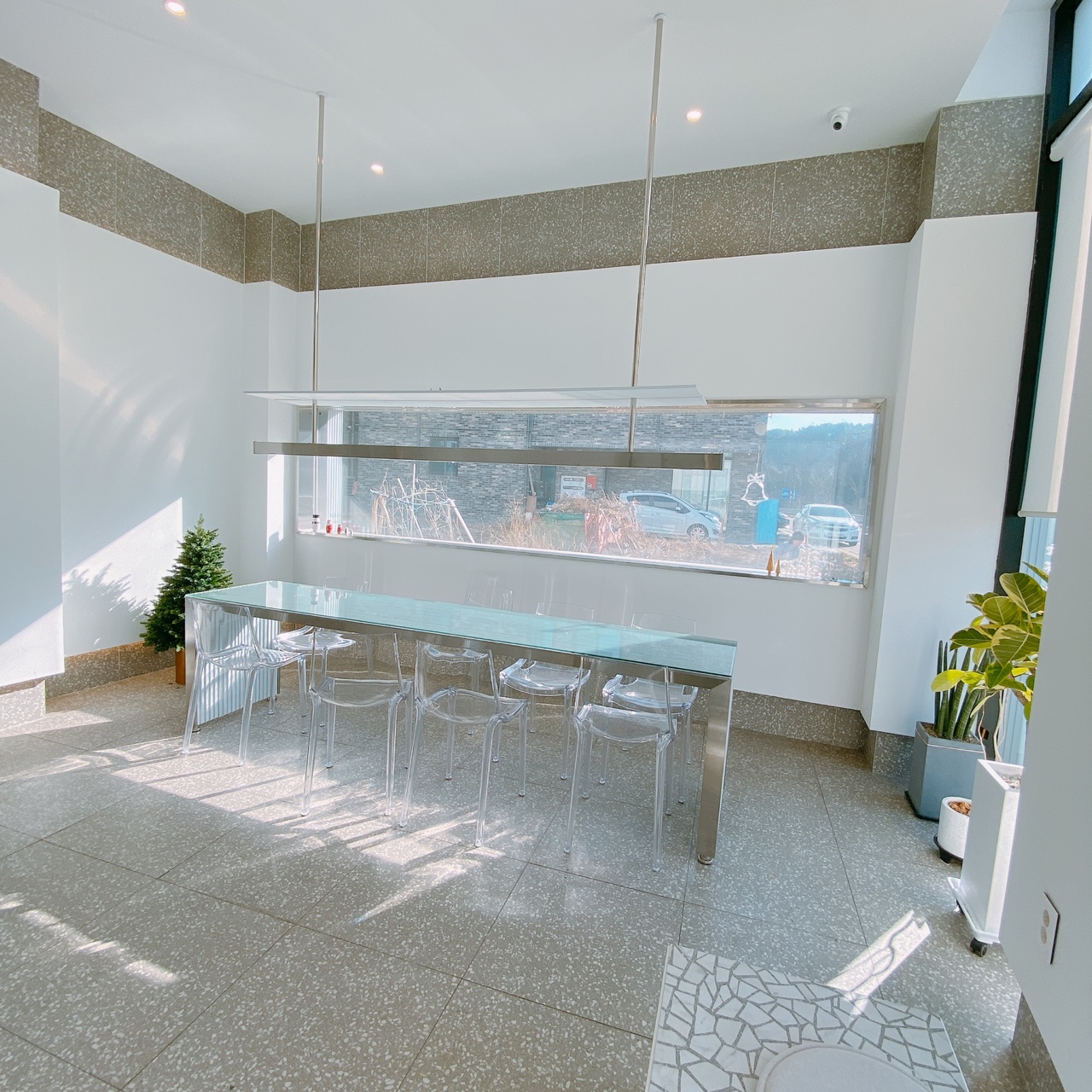 동탄 장지천 아이킨예 카페