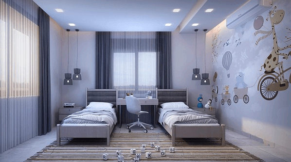 아파트 침실 풍경이다. 창가에 하얀 커텐들이 매달렸고, 하얀 침대 2개가 배치됐다. 벽에는 자전거를 타는 커다란 기린 그림이 그려졌다.