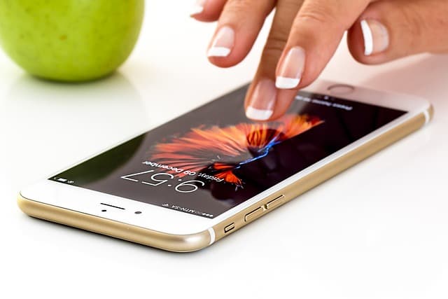 eSIM 사용하는 중고폰, 거래 전 반드시 확인할 5가지
