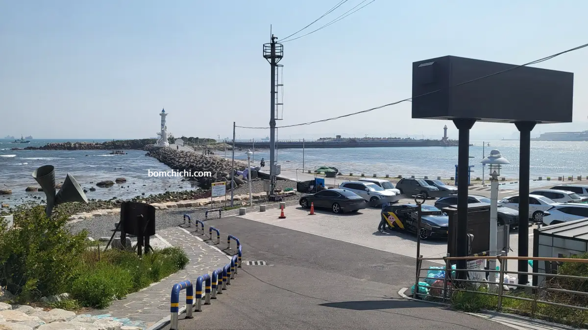 슬도 등대 전용 주차장 전체 모습