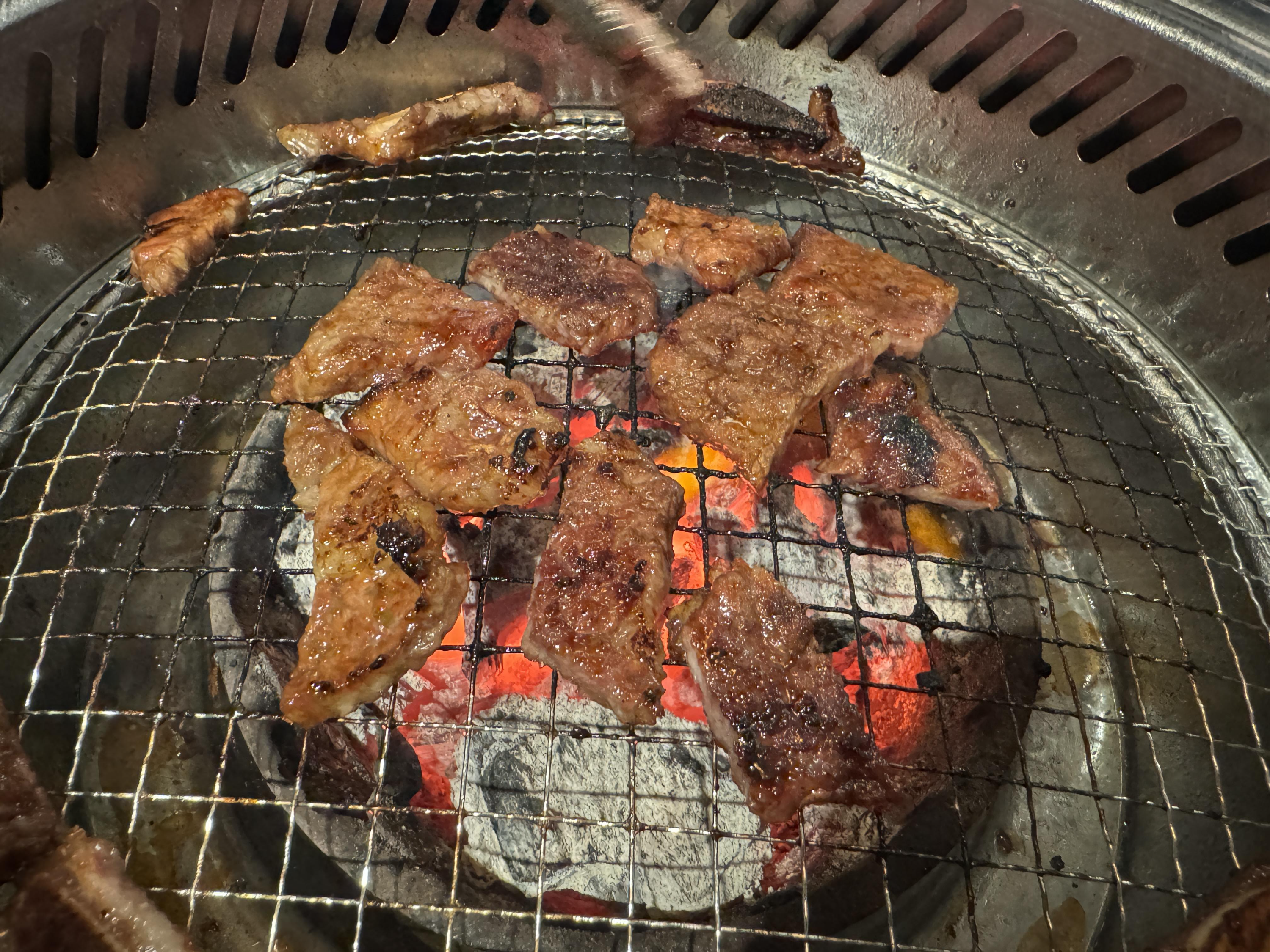 중계-한우-맛집-천우가-LA갈비구워짐