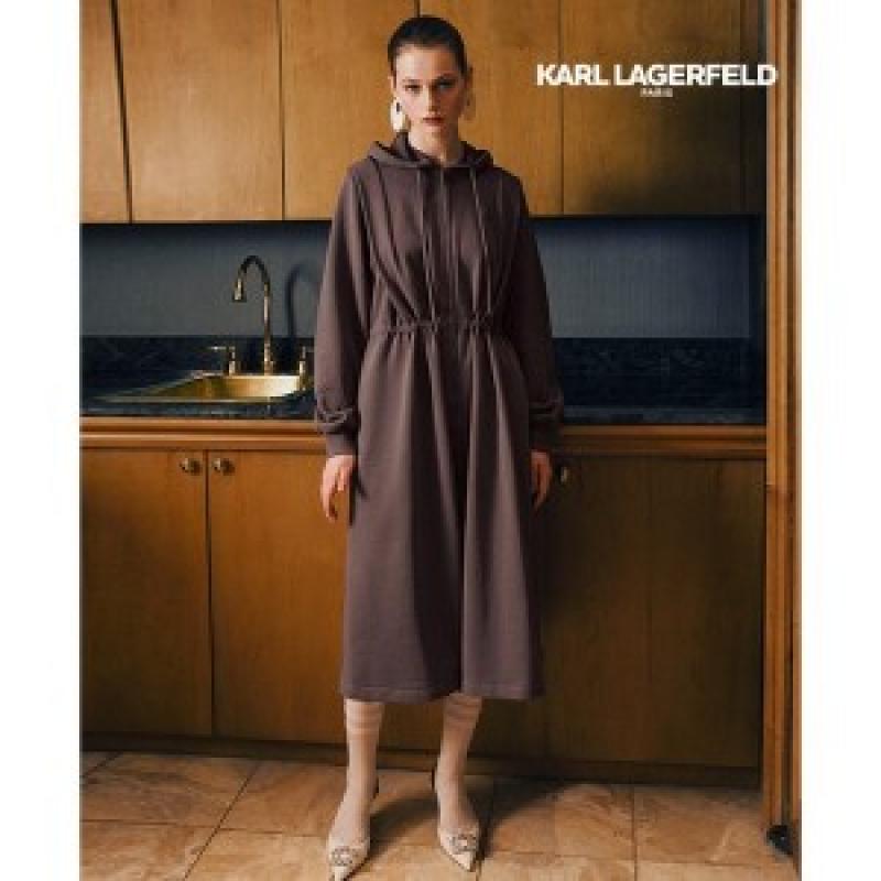 칼라거펠드 론칭가89 000원 네쥬 쁘랭땅 스웻집업드레스