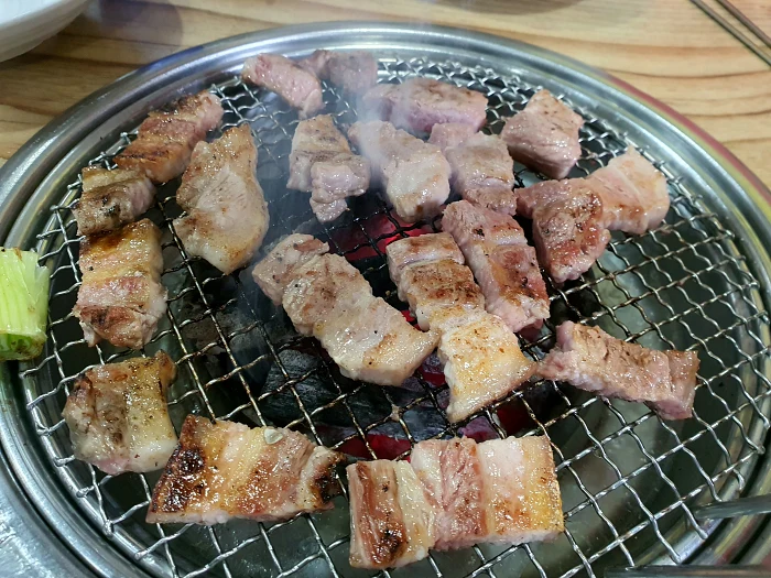 육소간 삼겹살