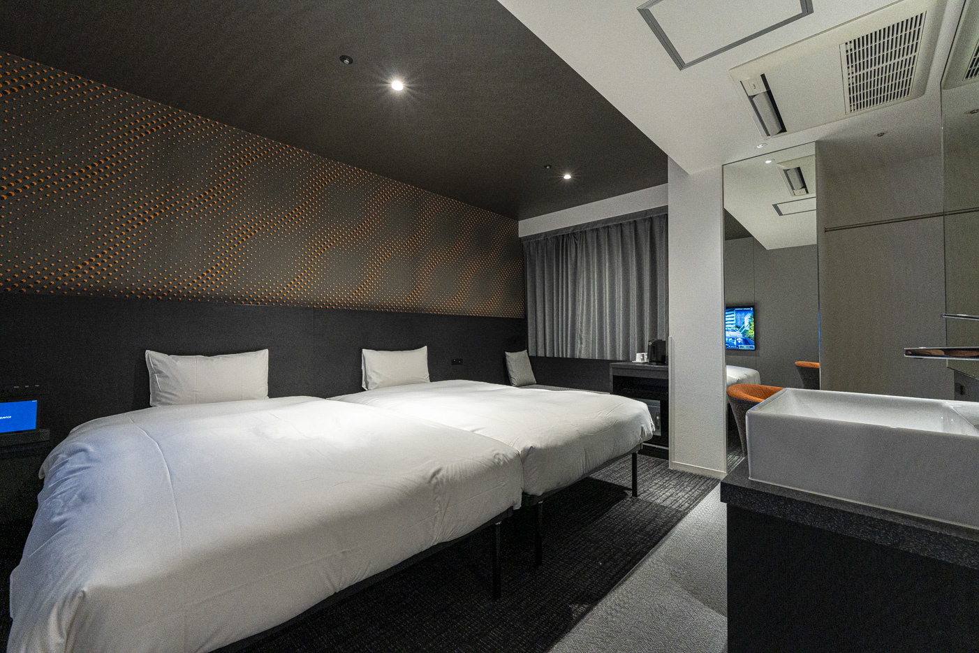 Original source image 18 for Tokyo-Area Hotel Reviews and Introductions, Including Karuizawa and Fuji.