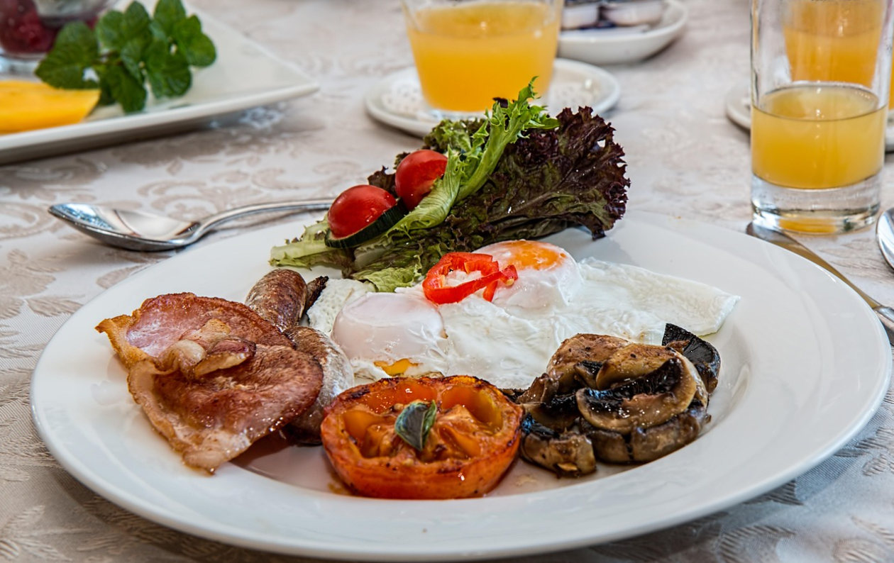 미국 식 간 건강 관리 방법 (간 보조제, 단백질 섭취, 체중 관리)에 관한 사진