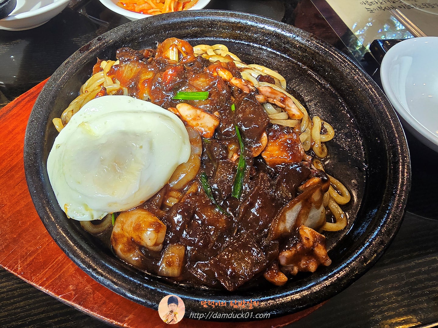 철판해물짜장