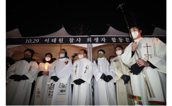 오늘 대통령의 용퇴를 촉구한다.