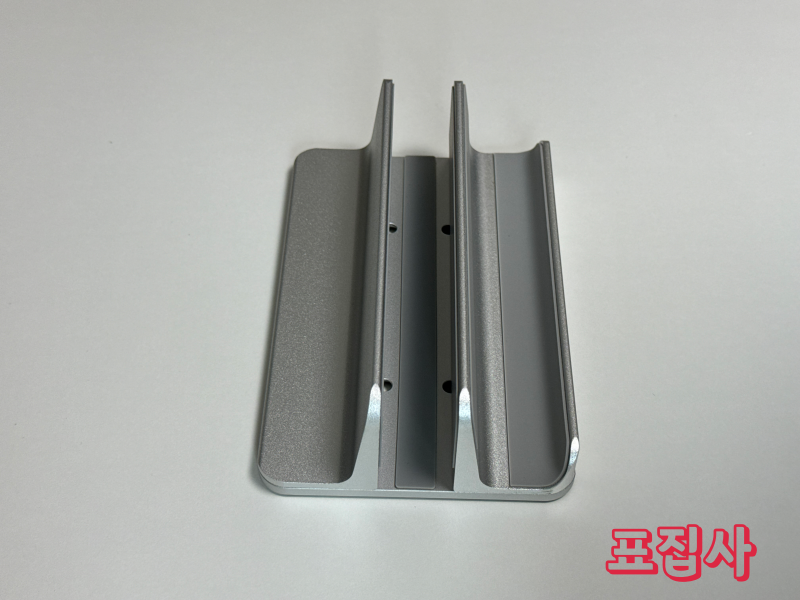 스탠드 전체 샷