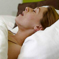 코골이-하고-있는-여성-사진