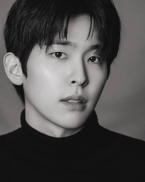 배우 이시우