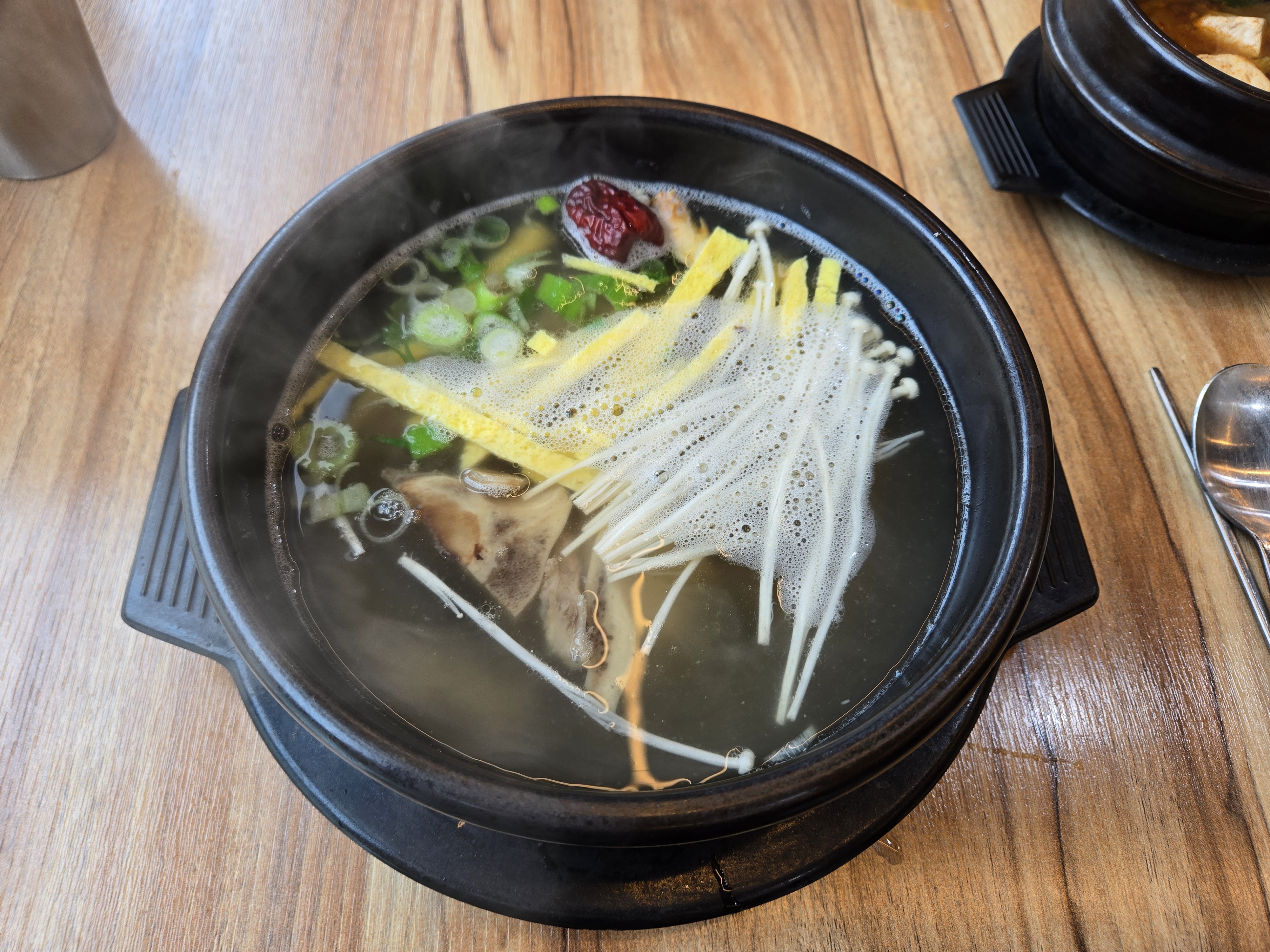 군위축협 축산물프라자 한우영양탕