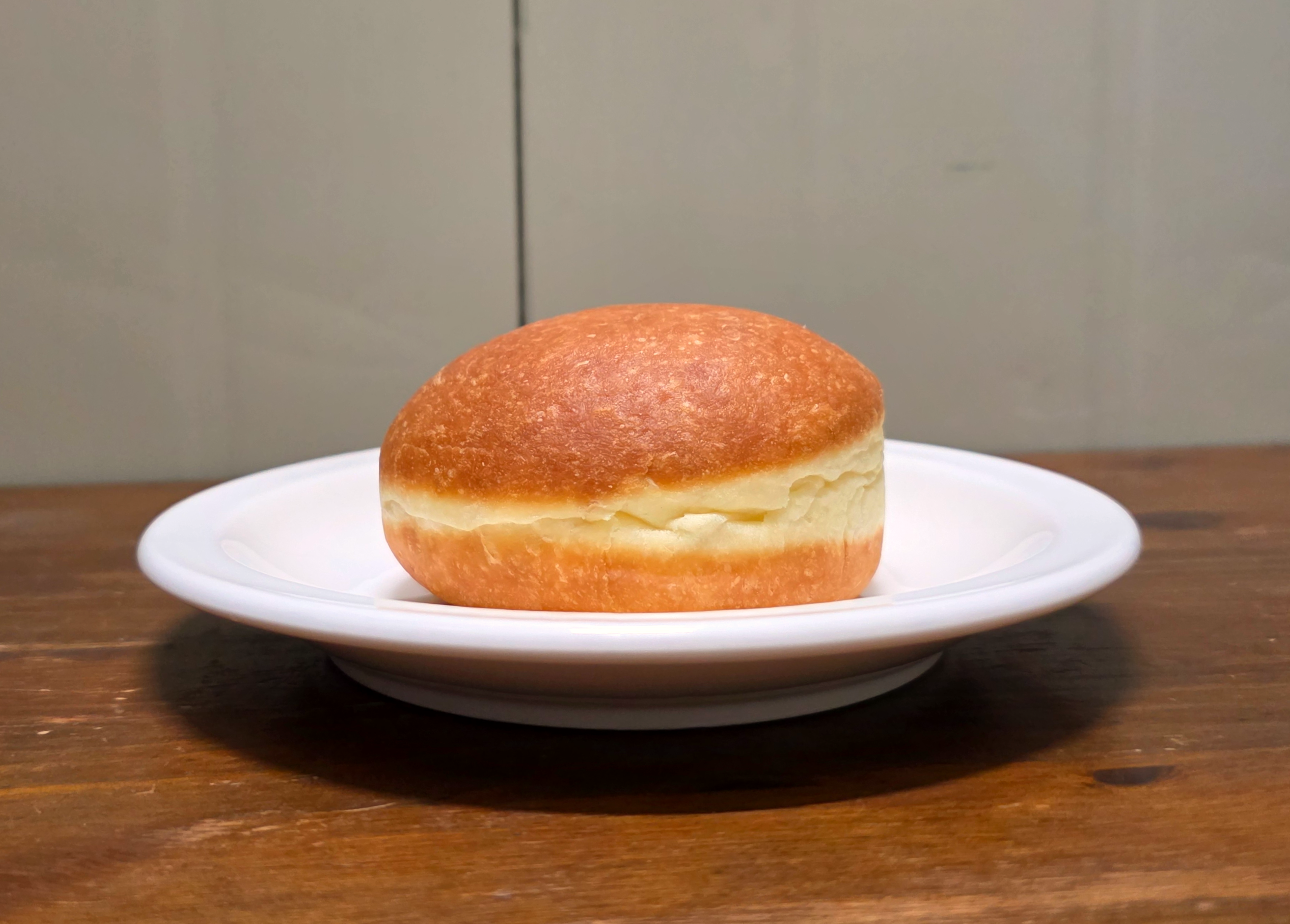 gs25신상서울우유딸기크림도넛