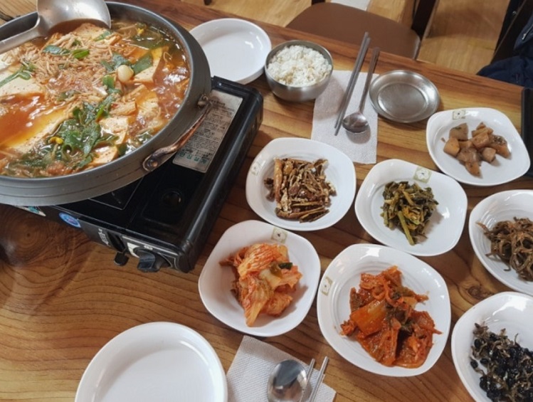 극한직업-춘천-서면손두부집-하루-80인분만