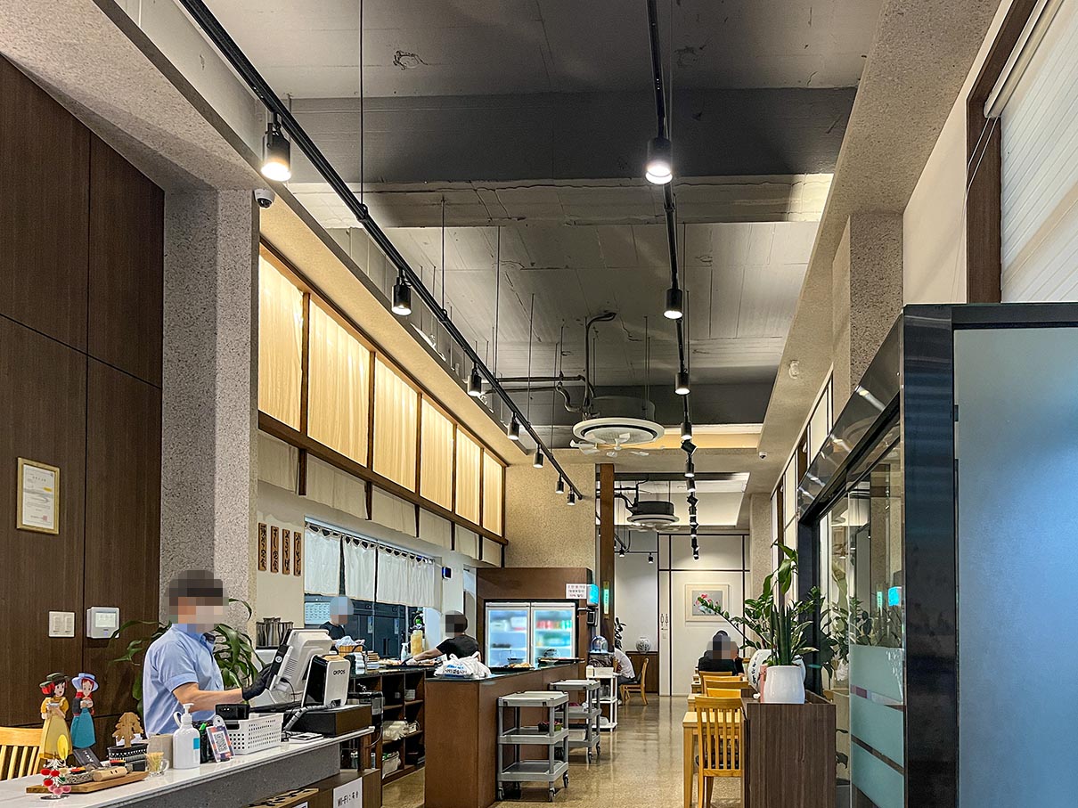 정관 흑송 내부