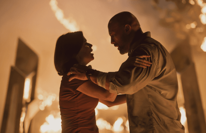 영화-스카이스크래퍼-명장면