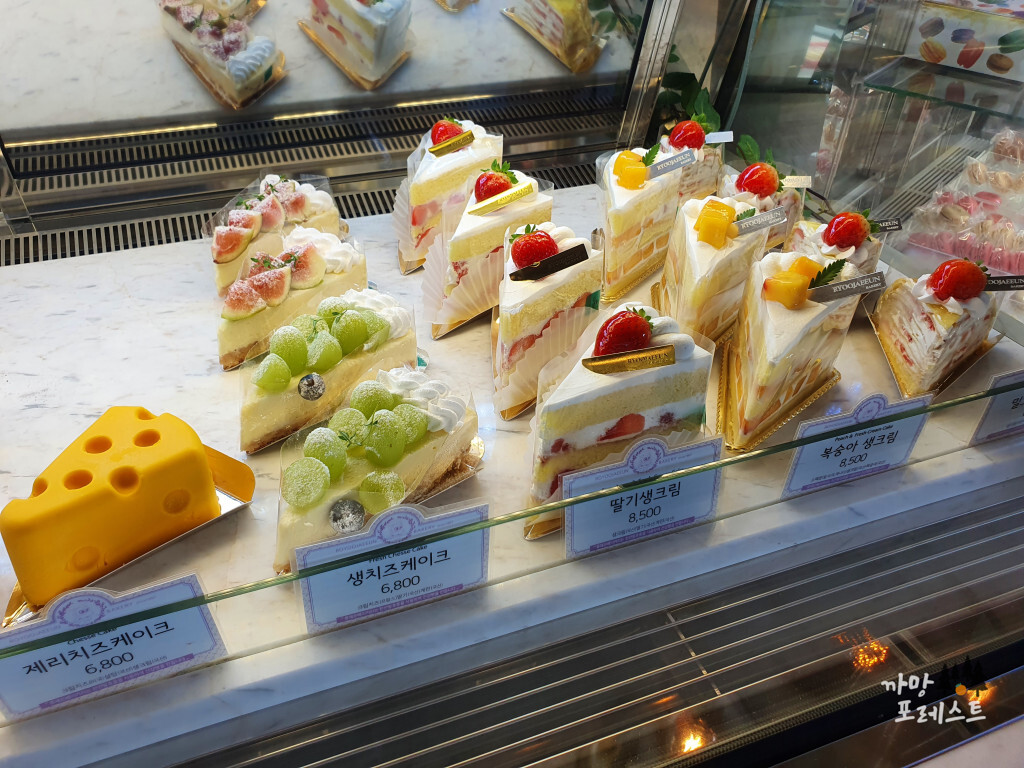 류재은 베이커리 케이크