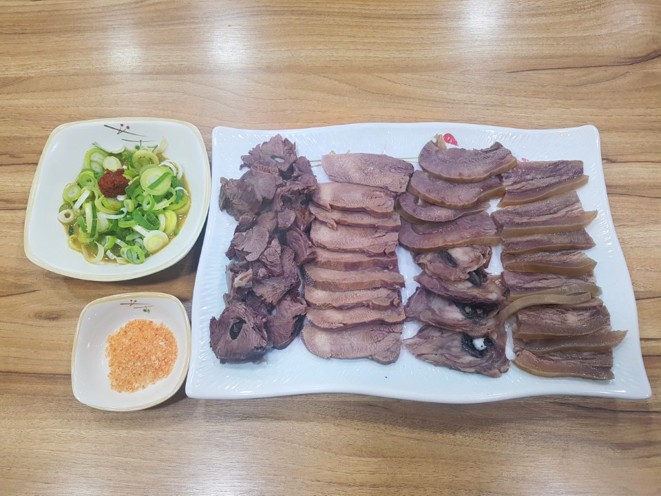 강릉중앙시장 맛집 추천 : 먹거리 투어&amp;#44; 강릉 찐 맛집 투어!?