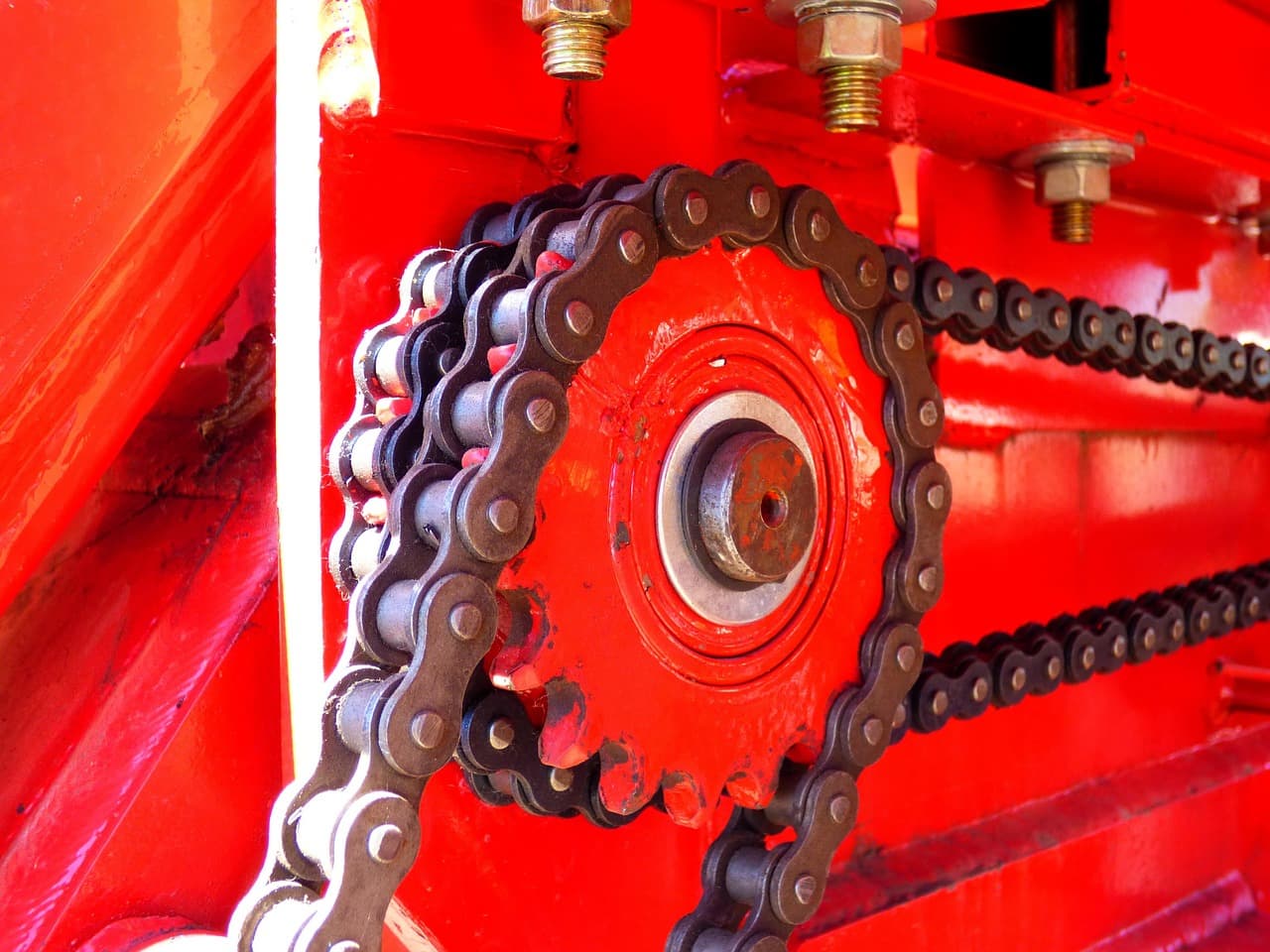 부품 수명은 관리에서 갈린다. 농기계 고장 줄이는 체크포인트