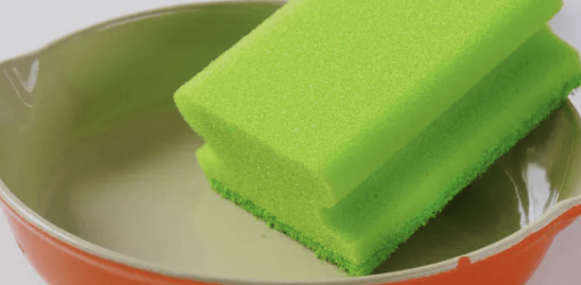 주방 속 플라스틱, 도마, 프라이팬, 수세미, 그냥 두면 큰일나요!