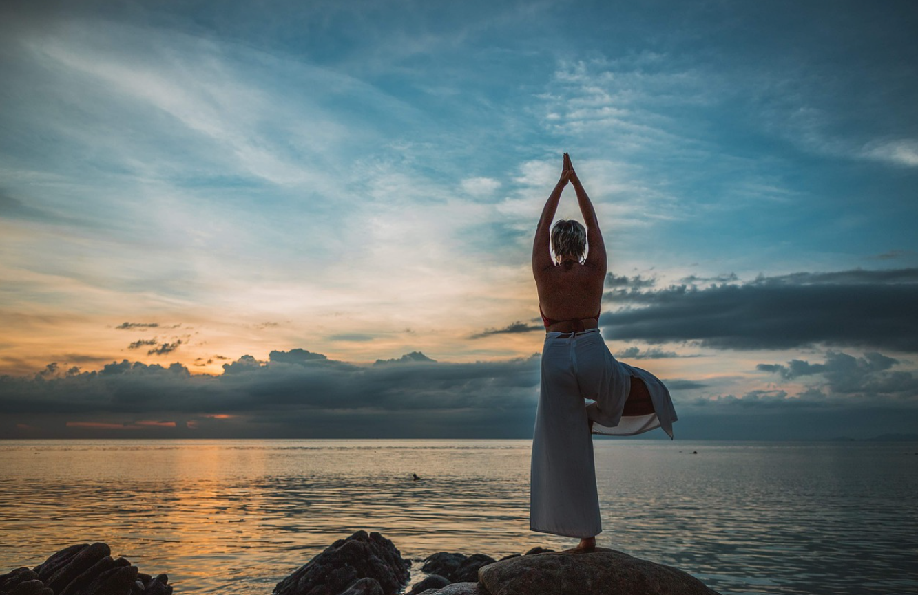 요가와 명상이 주는 스트레스 완화 효과