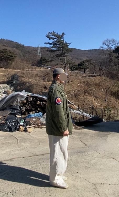 데일리룩('26.2.16.)아메리칸니들 ACDC 볼캡, 무신사스탠다드 슬리브 티셔츠, 폴로랄프로렌 M-65 야상자켓 빈티지 재킷, 무신사스탠다드 와이드 벌룬 팬츠, 아디다스 드래곤