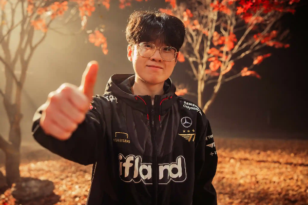 2023 롤드컵 MVP로 선정된 T1의 탑 라이너 제우스 선수