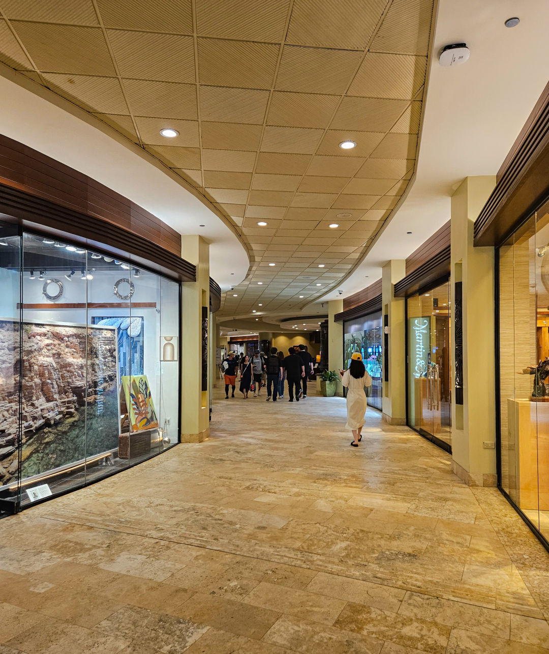 하와이 쉐라톤 와이키키 로비