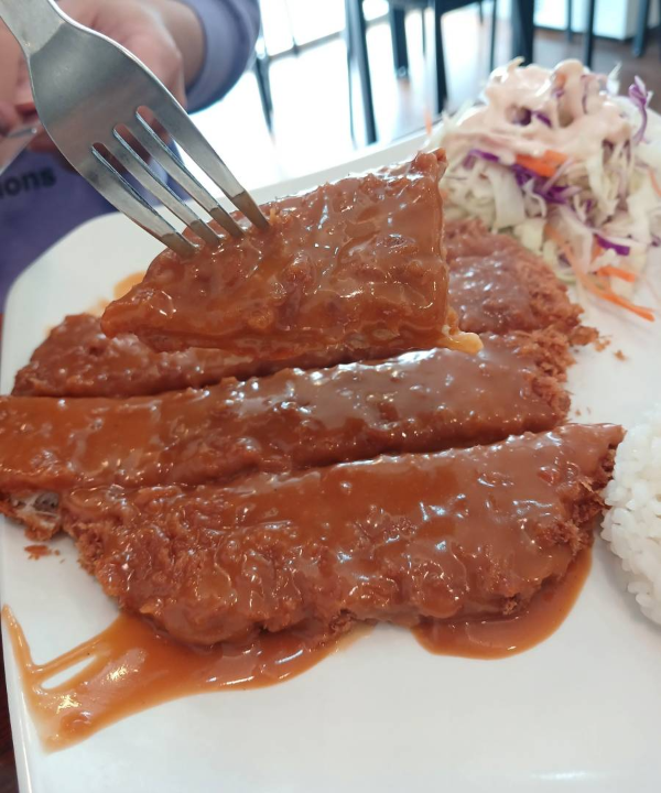 쪼르면 돈까스 한조각