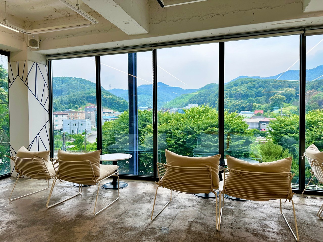 라꾸에스타 카페 내부 사진