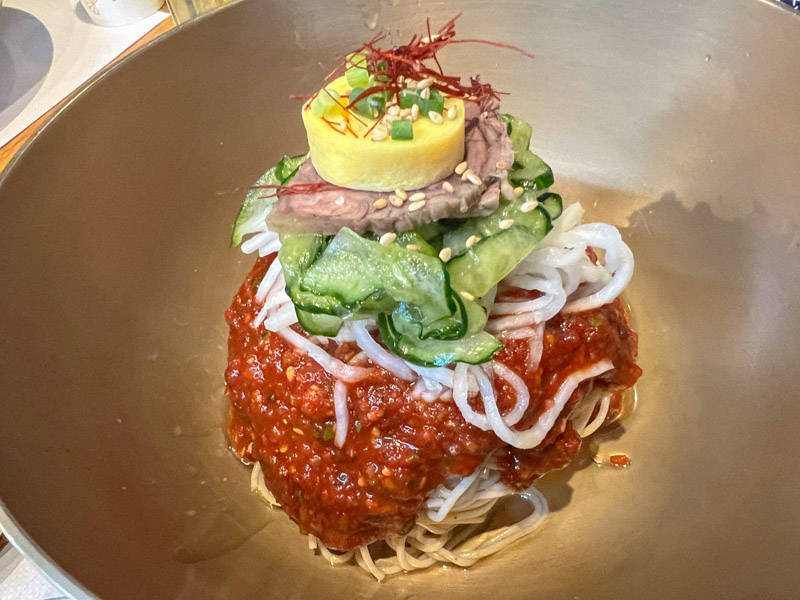 비빔냉면