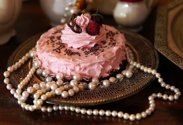 플레이팅의 힘: 시각적 즐거움을 주는 디저트