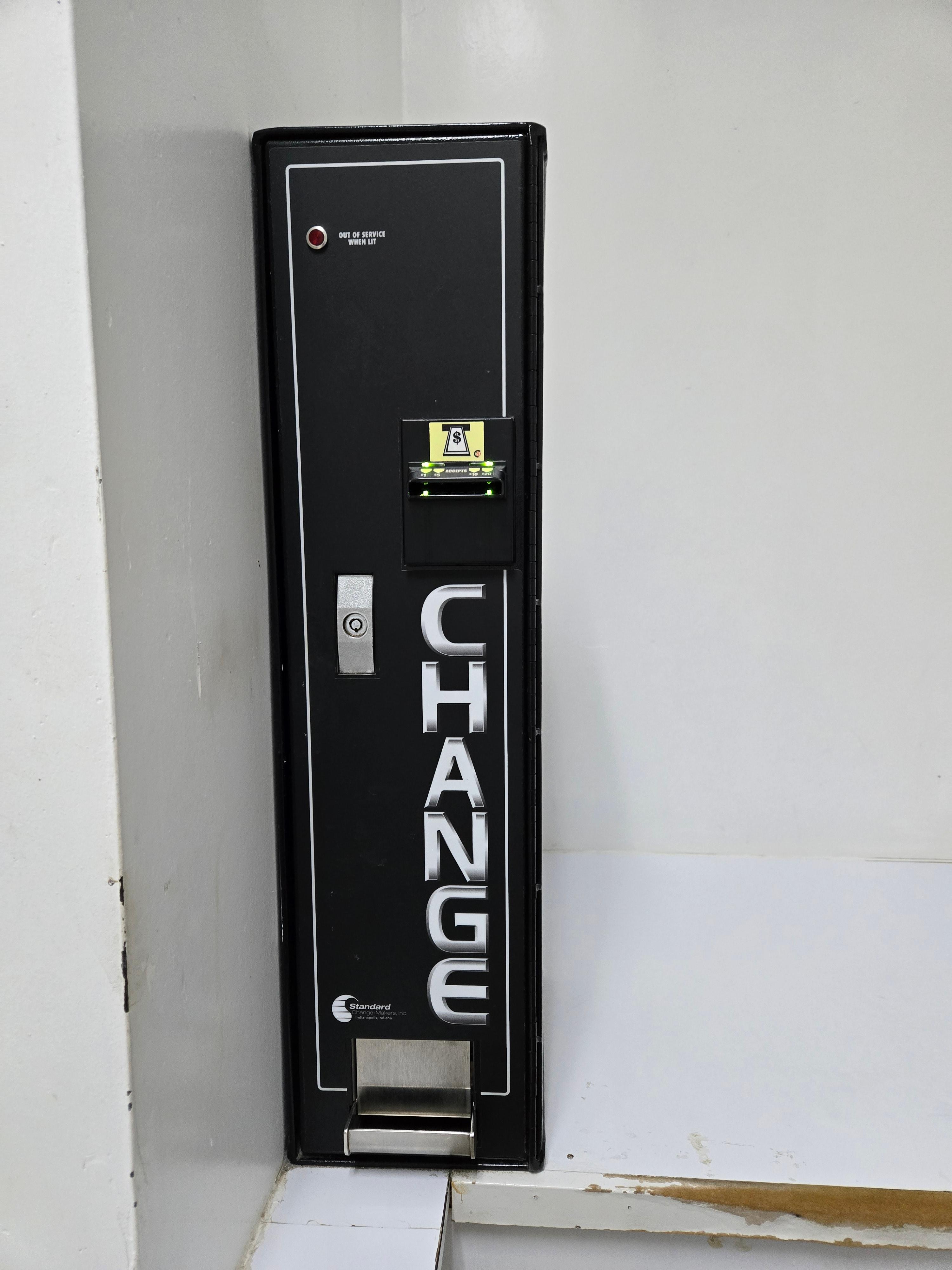 괌 PIC 리조트 세탁실 동전교환기