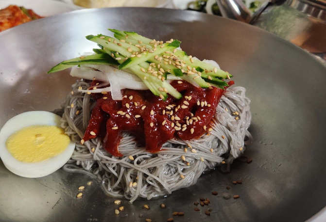 할매식당 고성 봉평메밀막국수